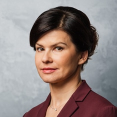 БЕЗДЕНЕЖНЫХ Елена Степановна